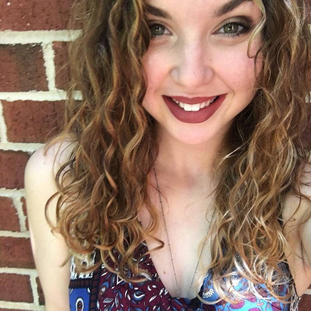 Meet your Posher, Julia